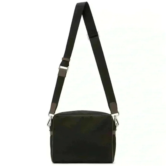 Authentic Fendi Black Forever Fendi East/West Messenger Bag w/COA - Picture 11 of 14